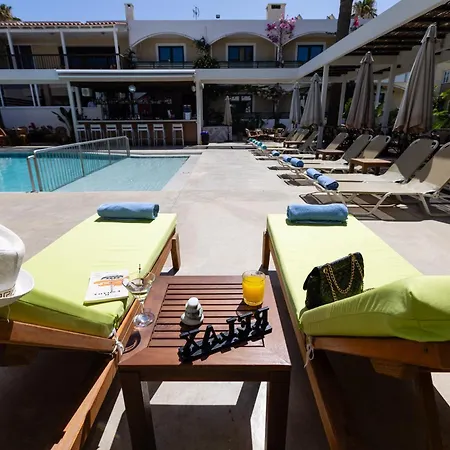 Trefon And Family Aparthotel 3*